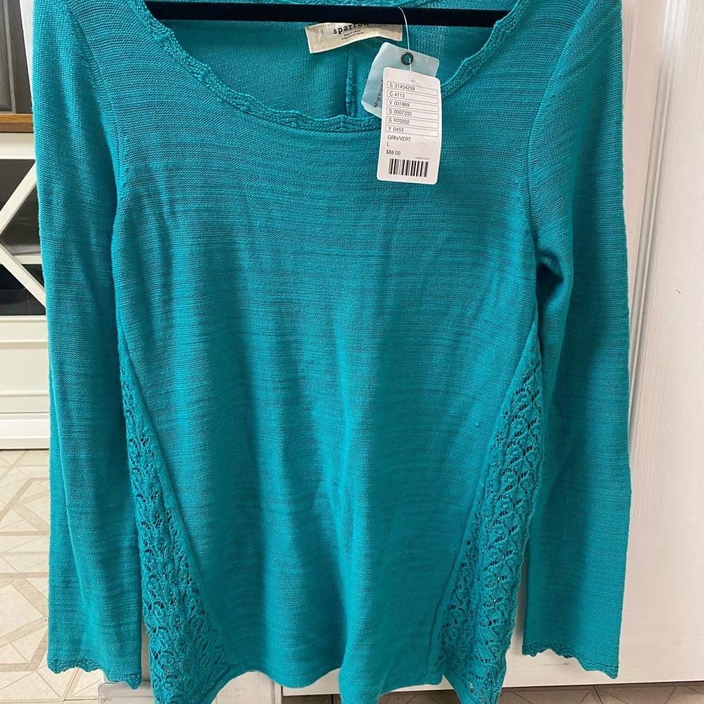 Sparrow green lightweight sweater with detail